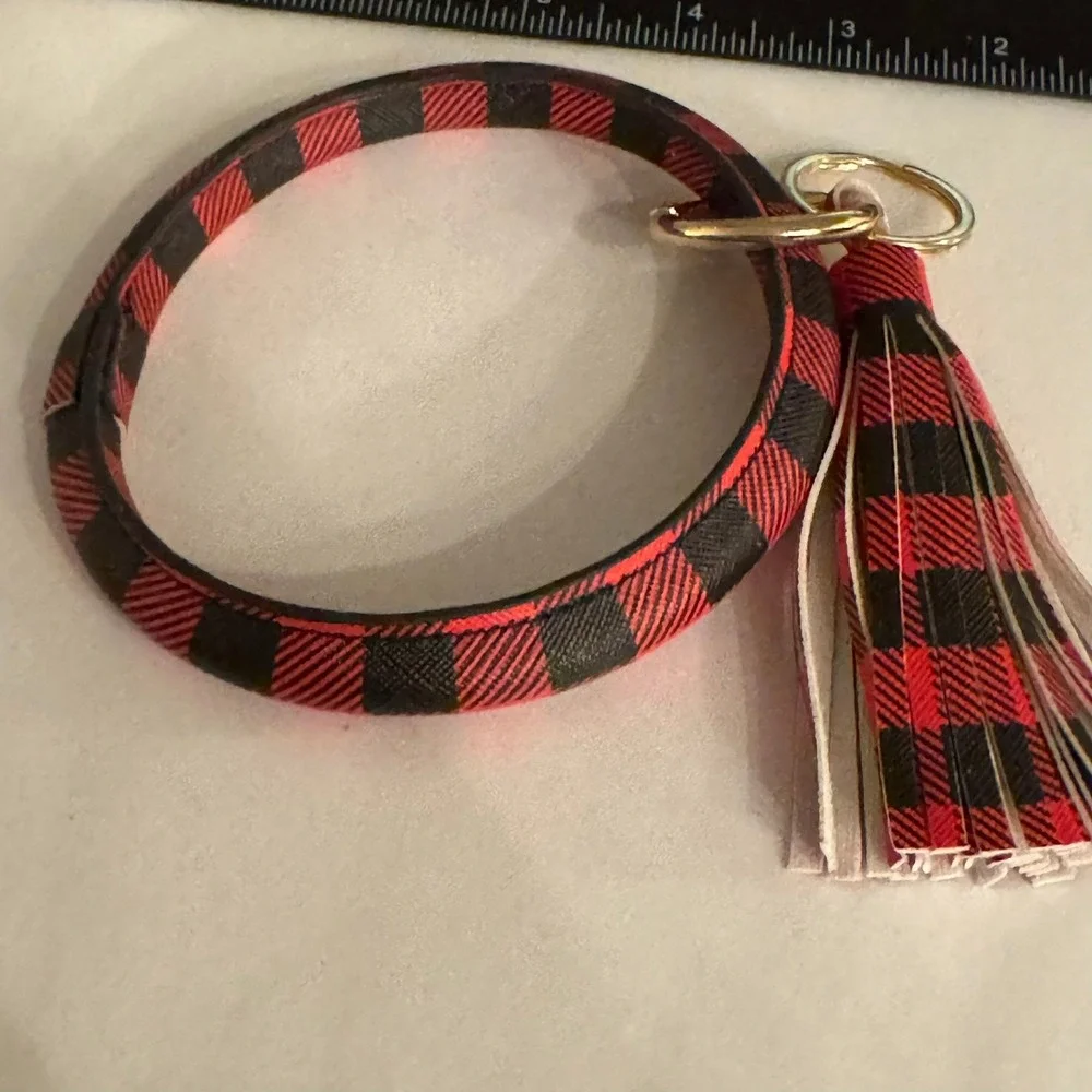 Buffalo Plaid Bangle Key‎ Ring Bracelet Keychain Tassel Red Black